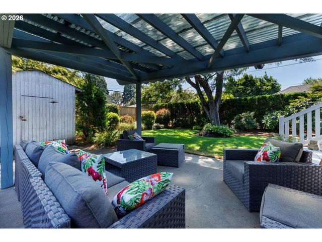 4718 N AMHERST St, Portland, OR 97203