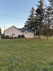 917 E River, Mount Pleasant, MI 48858