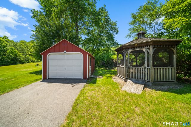16 Chestnut Hill Road, Stafford, CT 06076