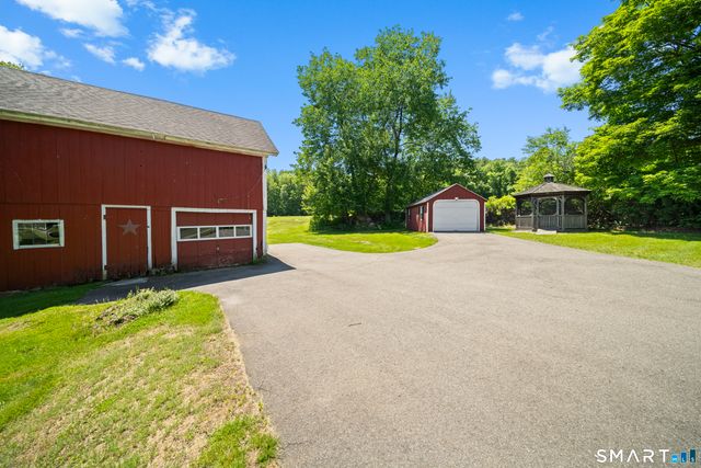 16 Chestnut Hill Road, Stafford, CT 06076