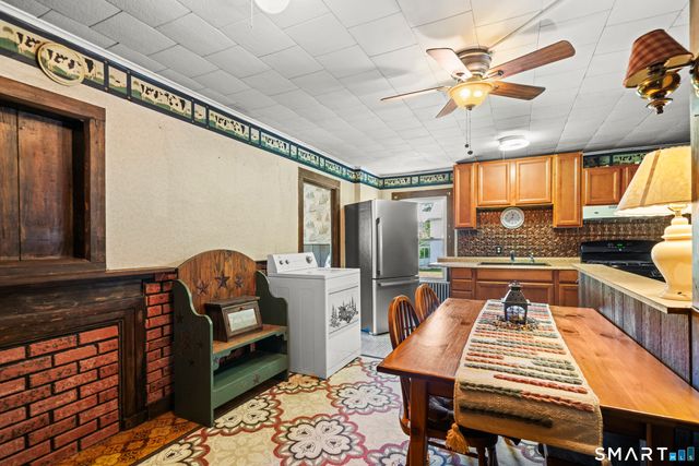 16 Chestnut Hill Road, Stafford, CT 06076
