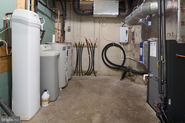 113 MANHASSET DR, Port Matilda, PA 16870