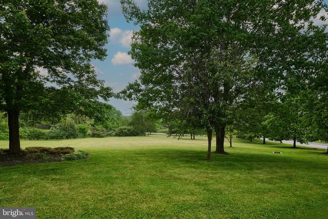 113 MANHASSET DR, Port Matilda, PA 16870