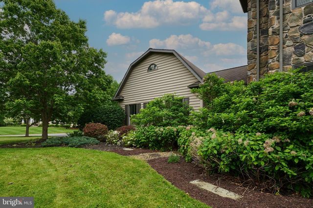 113 MANHASSET DR, Port Matilda, PA 16870