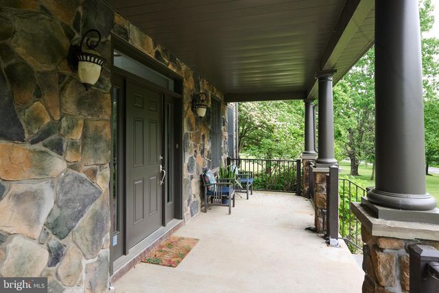 113 MANHASSET DR, Port Matilda, PA 16870