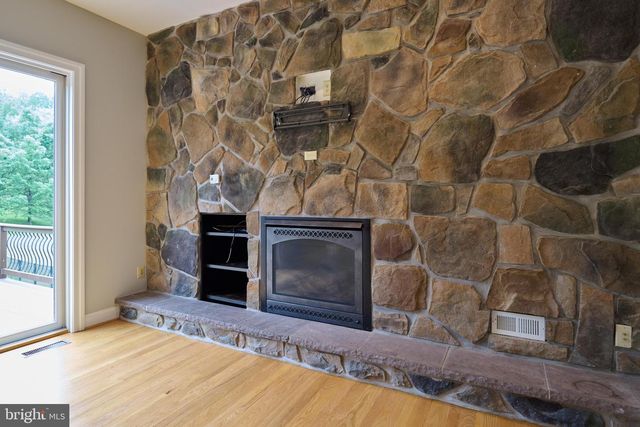 113 MANHASSET DR, Port Matilda, PA 16870