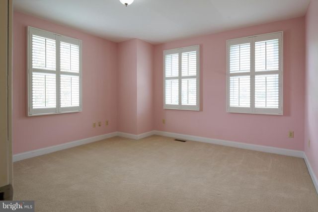 113 MANHASSET DR, Port Matilda, PA 16870