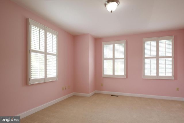 113 MANHASSET DR, Port Matilda, PA 16870