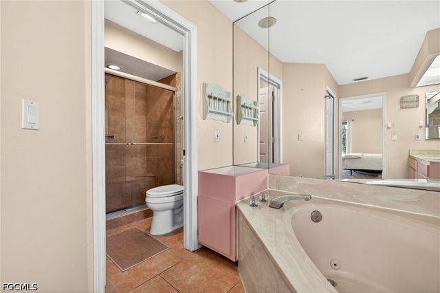 609 SE 21st ST, Cape Coral, FL 33990
