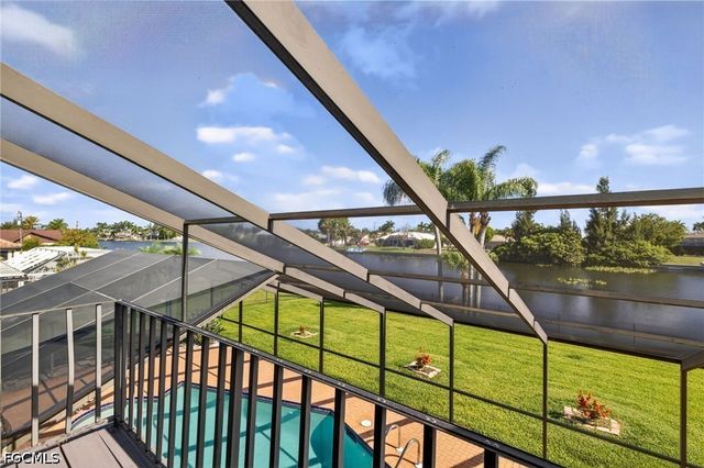 609 SE 21st ST, Cape Coral, FL 33990