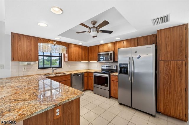 609 SE 21st ST, Cape Coral, FL 33990