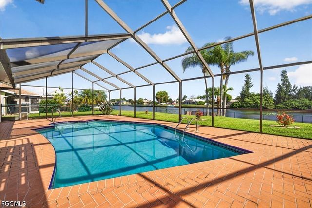609 SE 21st ST, Cape Coral, FL 33990