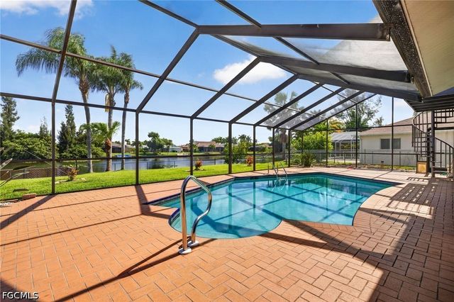 609 SE 21st ST, Cape Coral, FL 33990