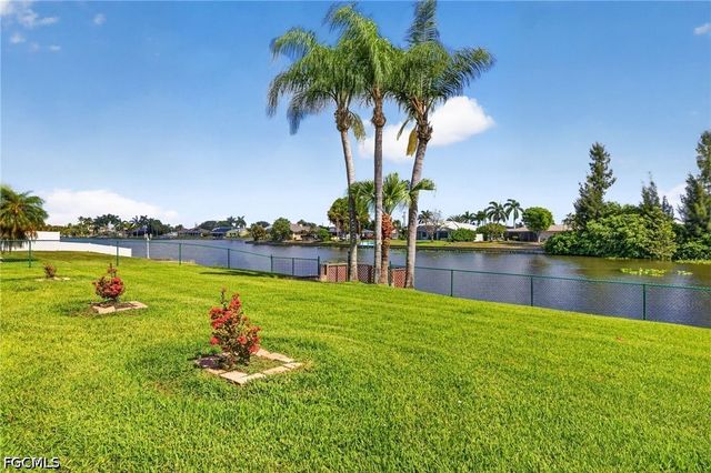 609 SE 21st ST, Cape Coral, FL 33990