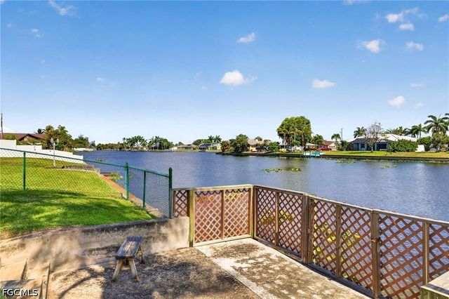 609 SE 21st ST, Cape Coral, FL 33990