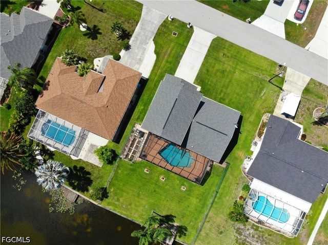 609 SE 21st ST, Cape Coral, FL 33990
