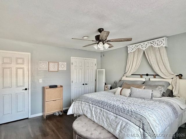 21609 E 32nd Place S, Broken Arrow, OK 74014