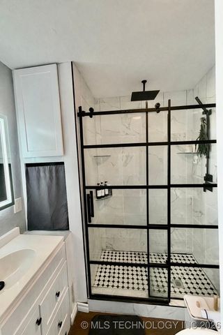 21609 E 32nd Place S, Broken Arrow, OK 74014