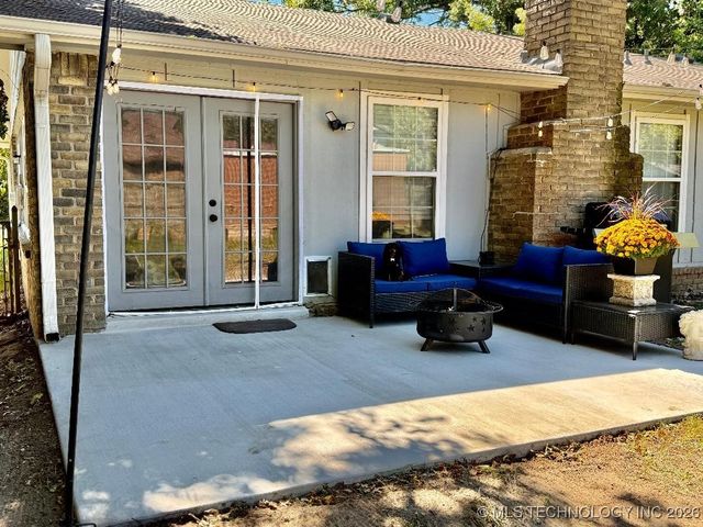 21609 E 32nd Place S, Broken Arrow, OK 74014