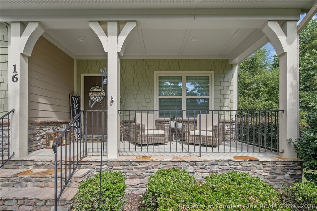 16 Spring Pond Lane, Spring Lake, NC 28390 — photo 2