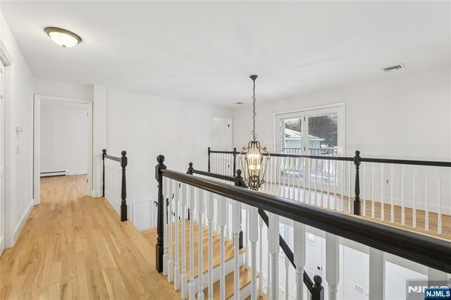 376 Stanhope Road, Sparta, NJ 07871