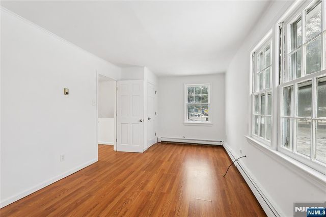 376 Stanhope Road, Sparta, NJ 07871