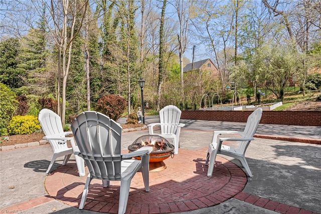 211 Dutchman Creek Road, Elkin, NC 28621