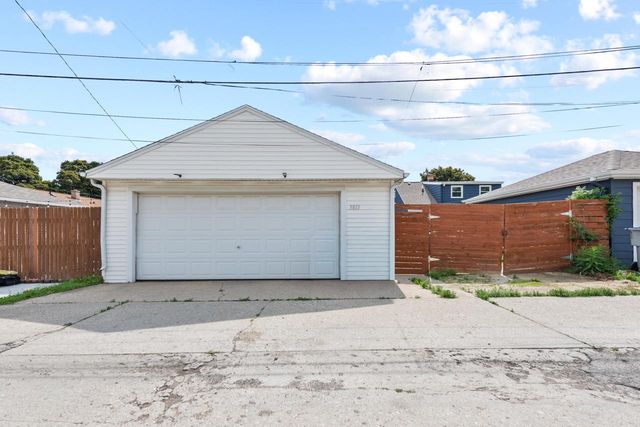 3813 N 81st STREET, Milwaukee, WI 53222