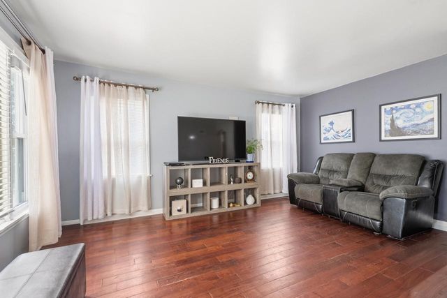 3813 N 81st STREET, Milwaukee, WI 53222
