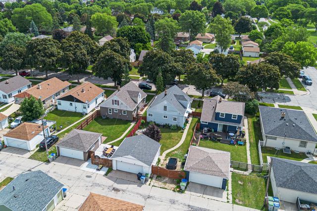 3813 N 81st STREET, Milwaukee, WI 53222