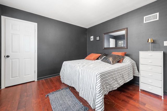 3813 N 81st STREET, Milwaukee, WI 53222