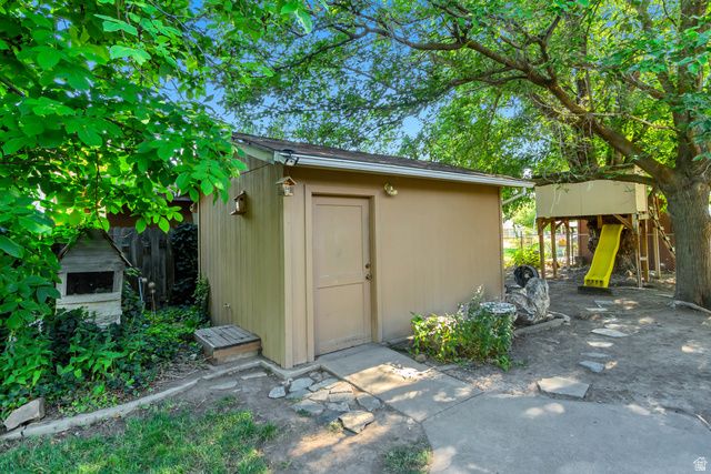 1718 N 625 E, North Ogden, UT 84414