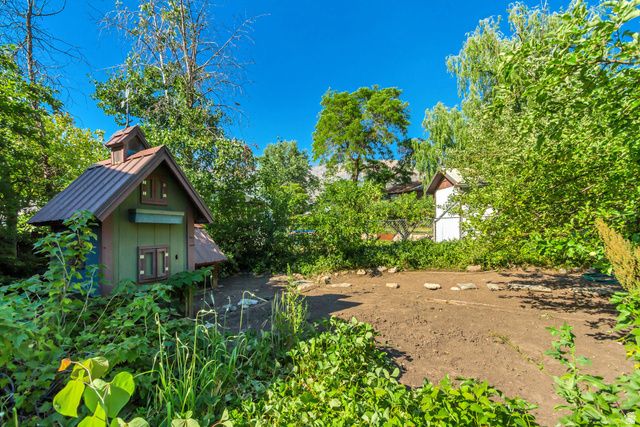 1718 N 625 E, North Ogden, UT 84414