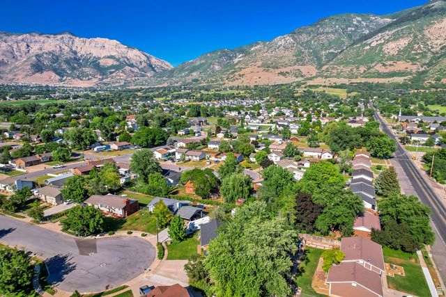 1718 N 625 E, North Ogden, UT 84414