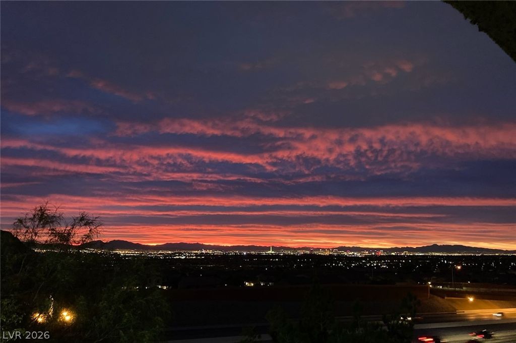 10550 West Alexander Road 2025, Las Vegas, NV 89129 — photo 2