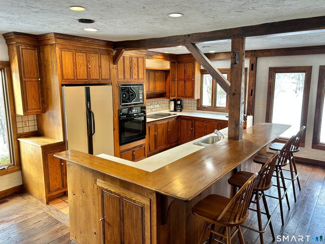 148 Flanders Road, Woodbury, CT 06798