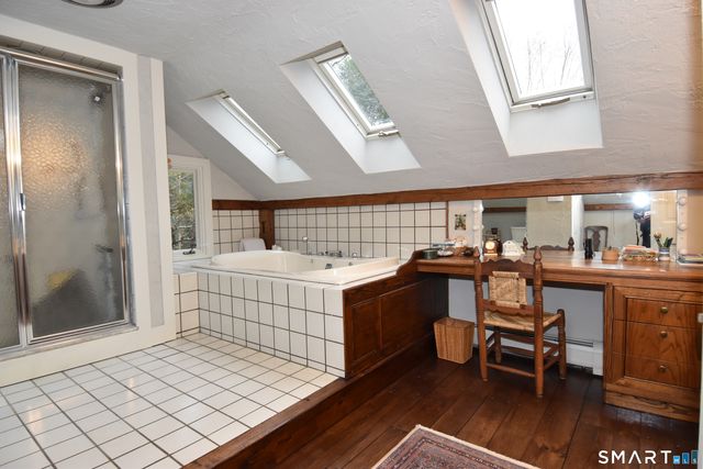 148 Flanders Road, Woodbury, CT 06798