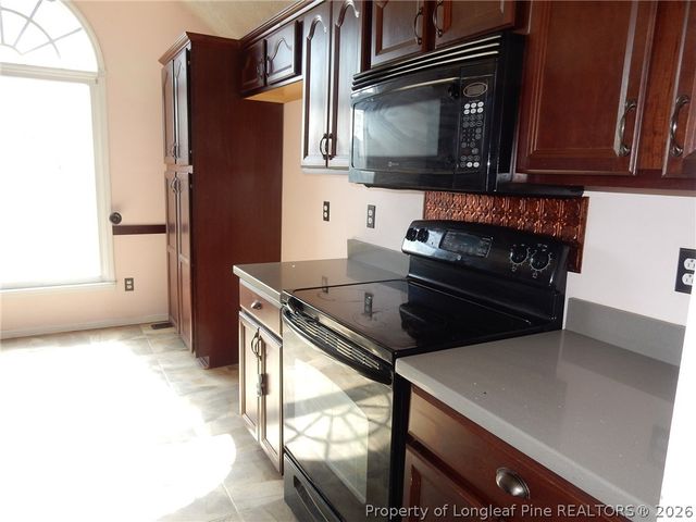 345 Barefoot Road, Fayetteville, NC 28306