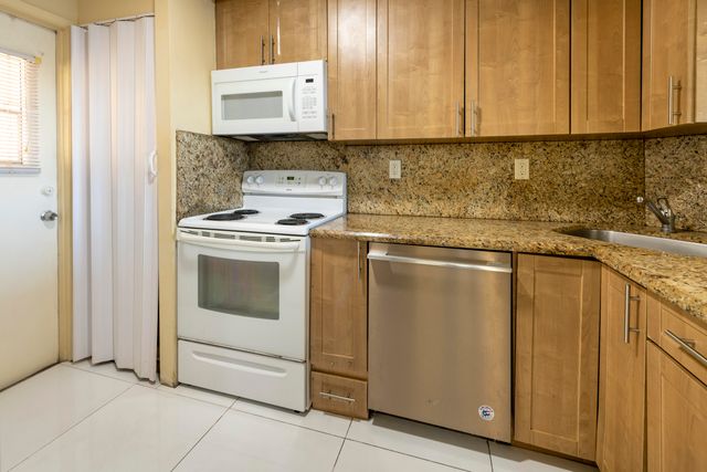 4501 NE 21ST Avenue NE 412, Fort Lauderdale, FL 33308