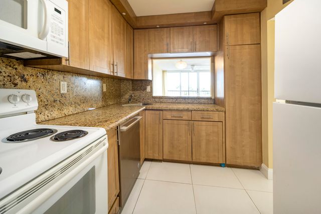 4501 NE 21ST Avenue NE 412, Fort Lauderdale, FL 33308