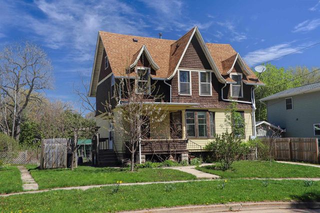 826 E WASHINGTON STREET, Appleton, WI 54911