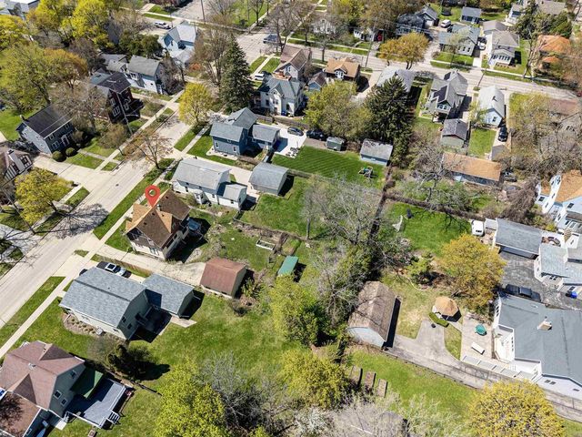 826 E WASHINGTON STREET, Appleton, WI 54911