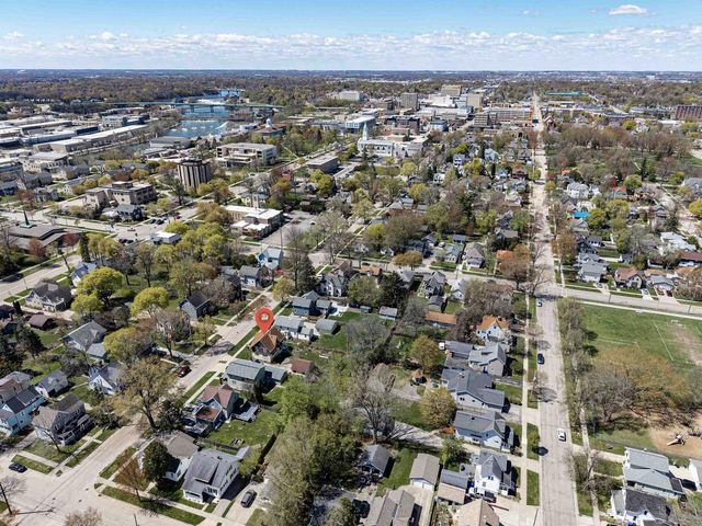 826 E WASHINGTON STREET, Appleton, WI 54911