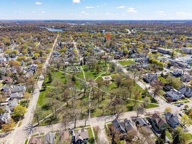 826 E WASHINGTON STREET, Appleton, WI 54911