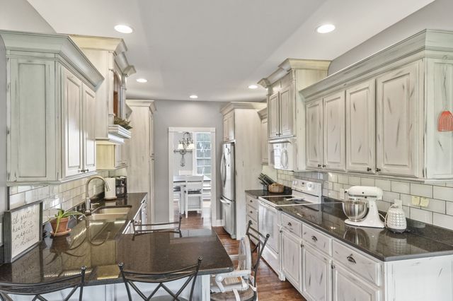 3965 Peden Mill Rd, Franklin, KY 42134