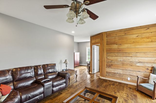 3965 Peden Mill Rd, Franklin, KY 42134