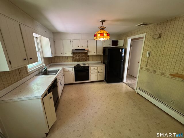 513 Essex Road, Westbrook, CT 06498