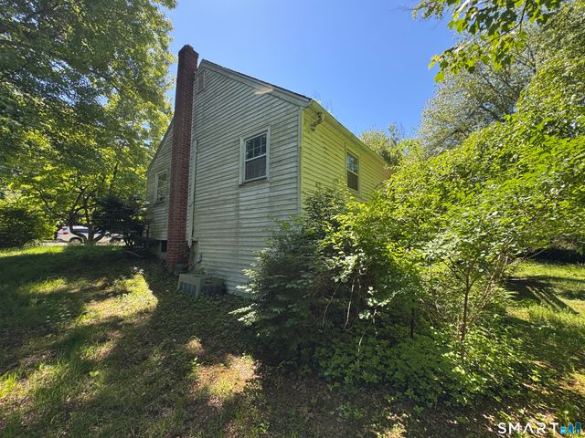 513 Essex Road, Westbrook, CT 06498