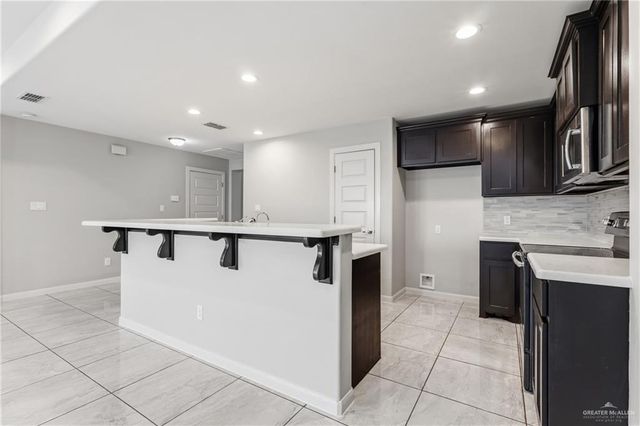 405 S Mina De Oro Street, Mission, TX 78572
