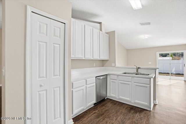 2508 SPRING POND Lane, Jacksonville, FL 32221